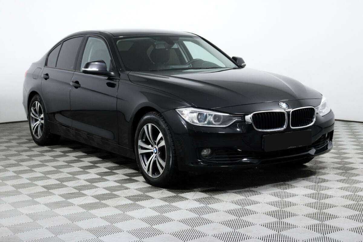 BMW 3 серии с пробегом — 2015 год. Фото: #2
