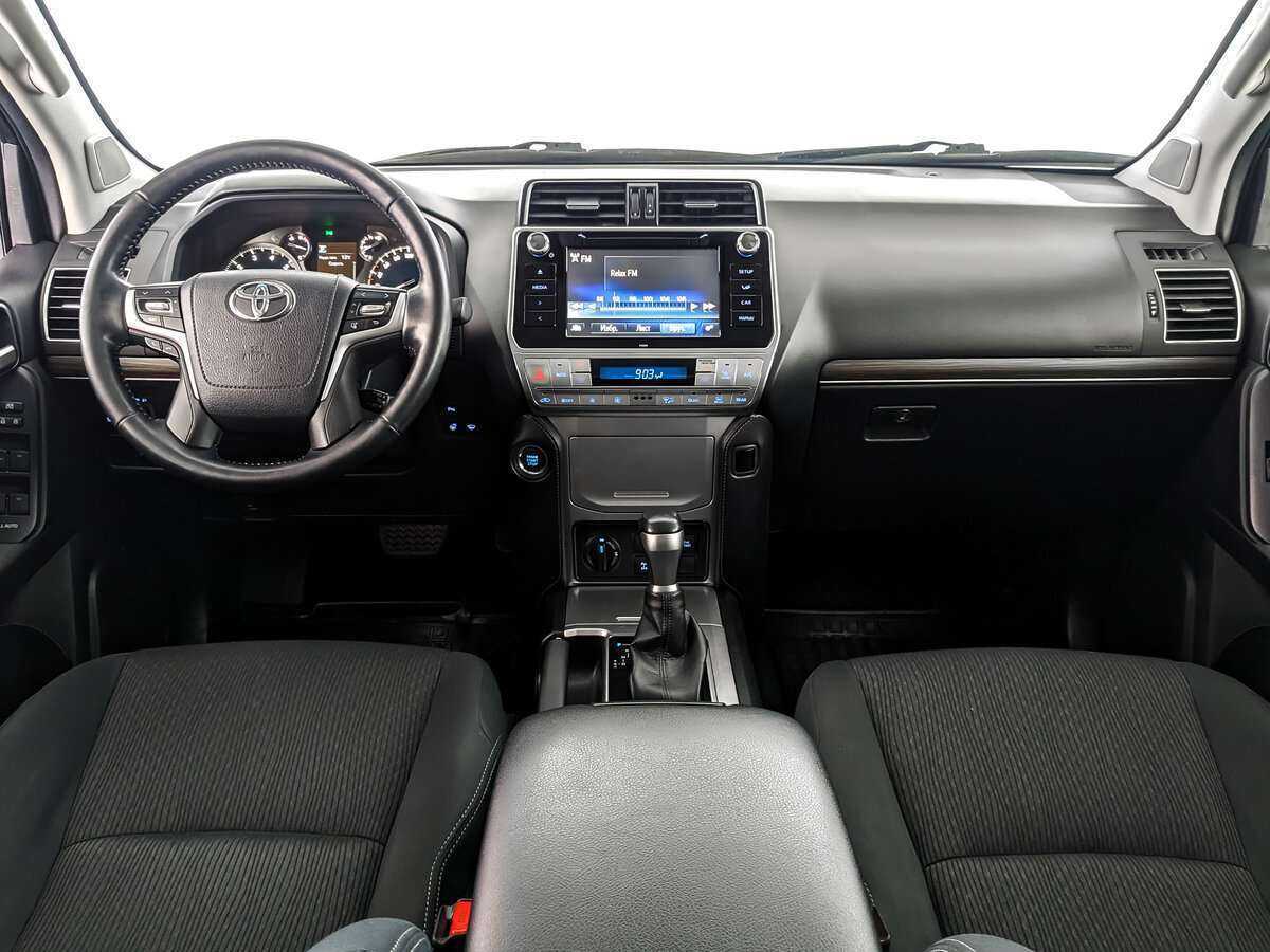 Toyota Land Cruiser Prado с пробегом — 2018 год. Фото: #11