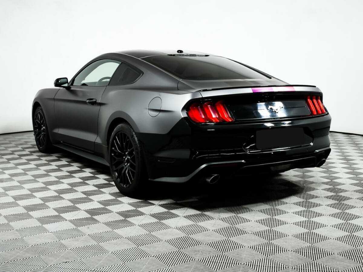 Ford Mustang с пробегом — 2018 год. Фото: #6