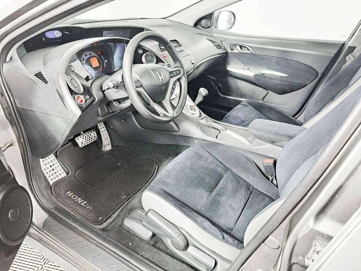 Honda Civic с пробегом — 2007 год. Фото: #13