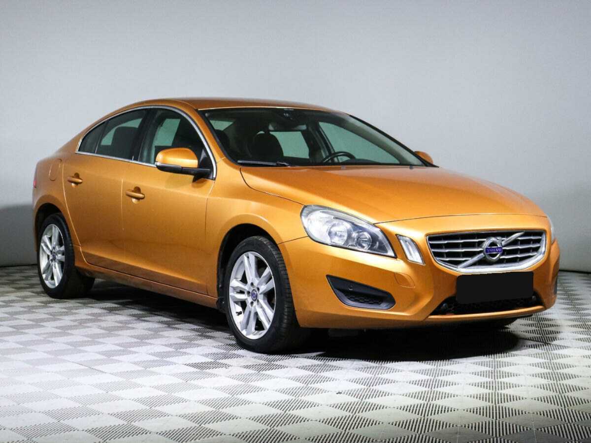 Volvo S60 с пробегом — 2012 год. Фото: #2