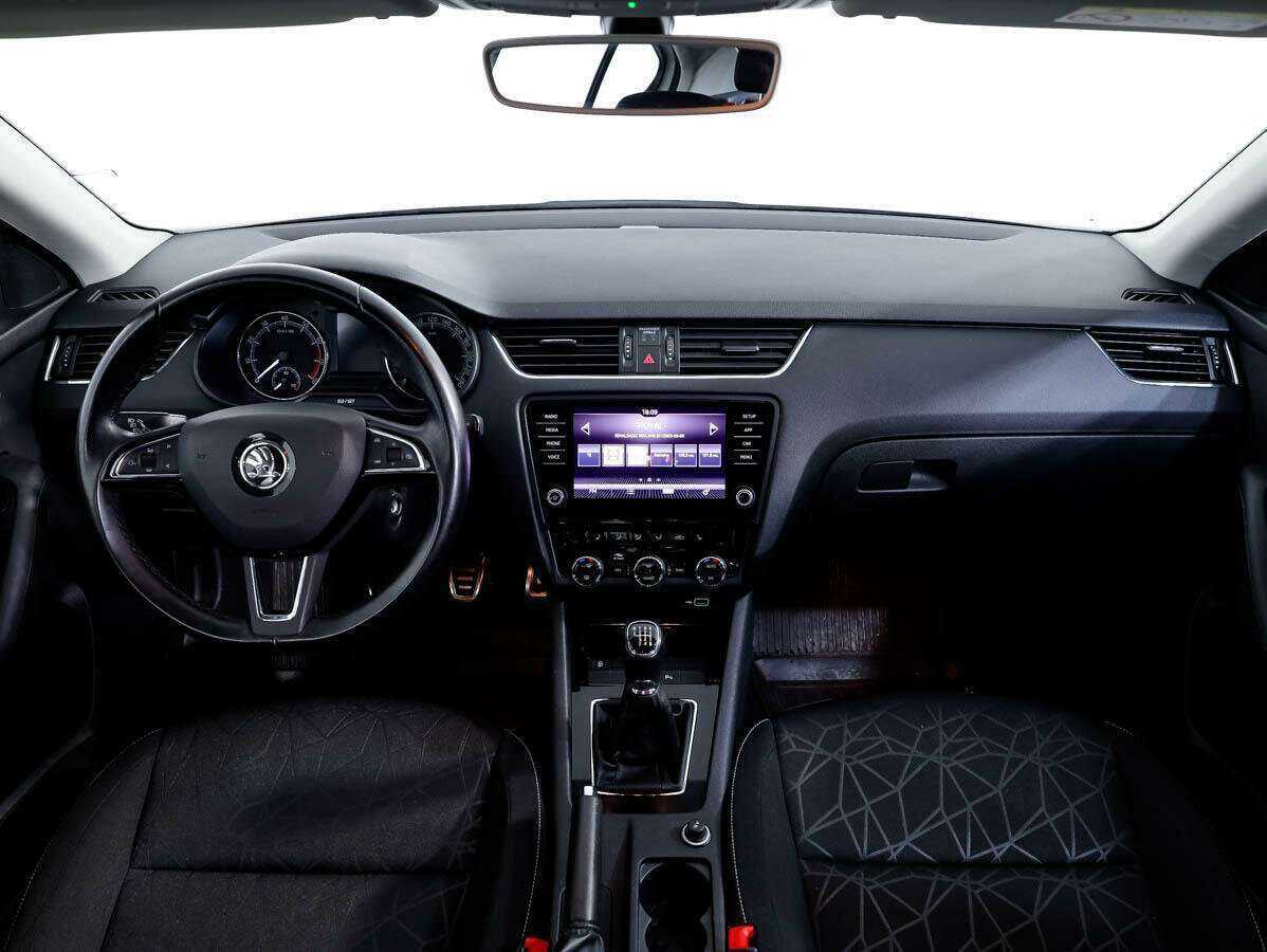 Skoda Octavia с пробегом — 2018 год. Фото: #11