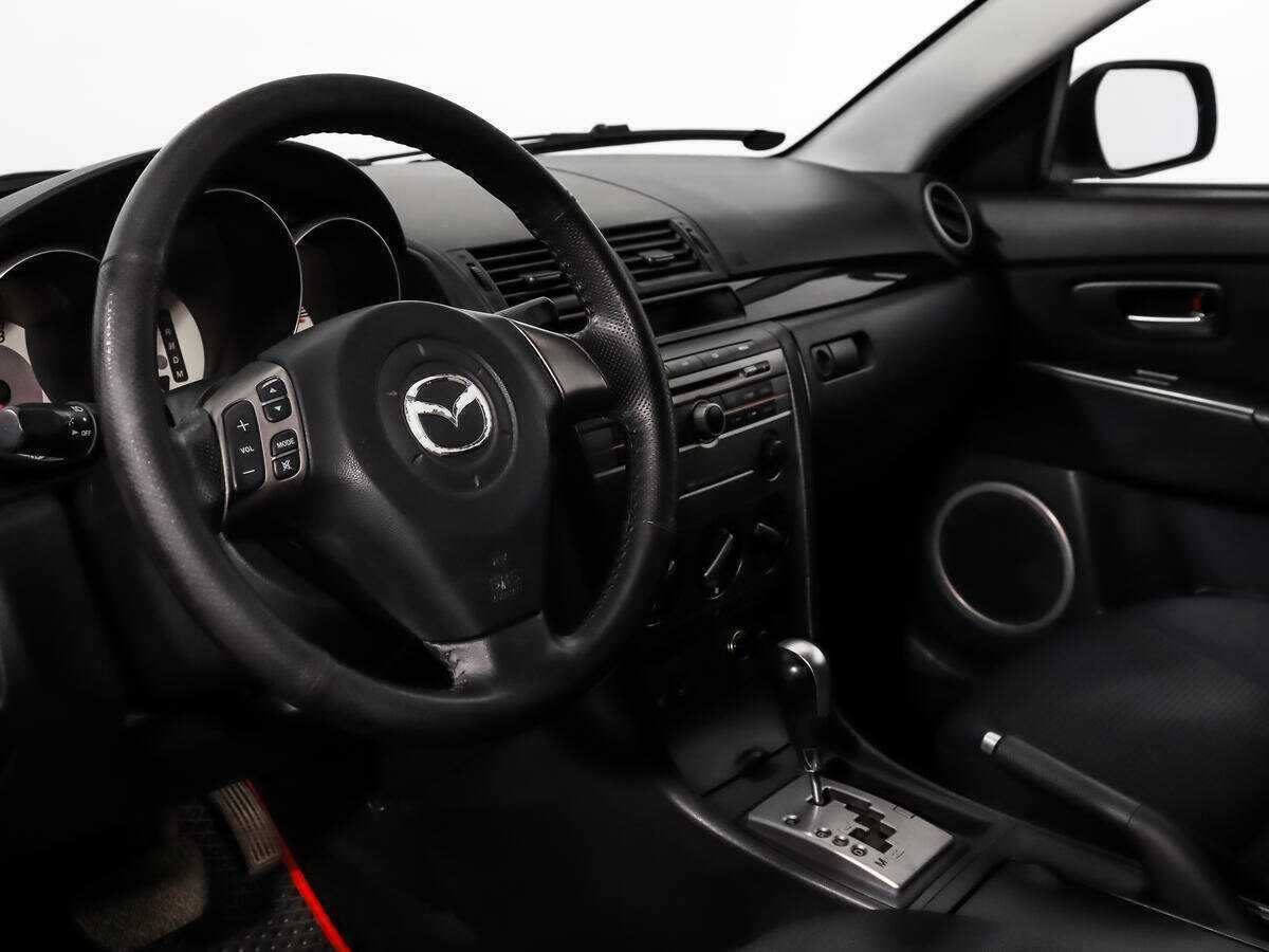 Mazda 3 с пробегом — 2008 год. Фото: #8