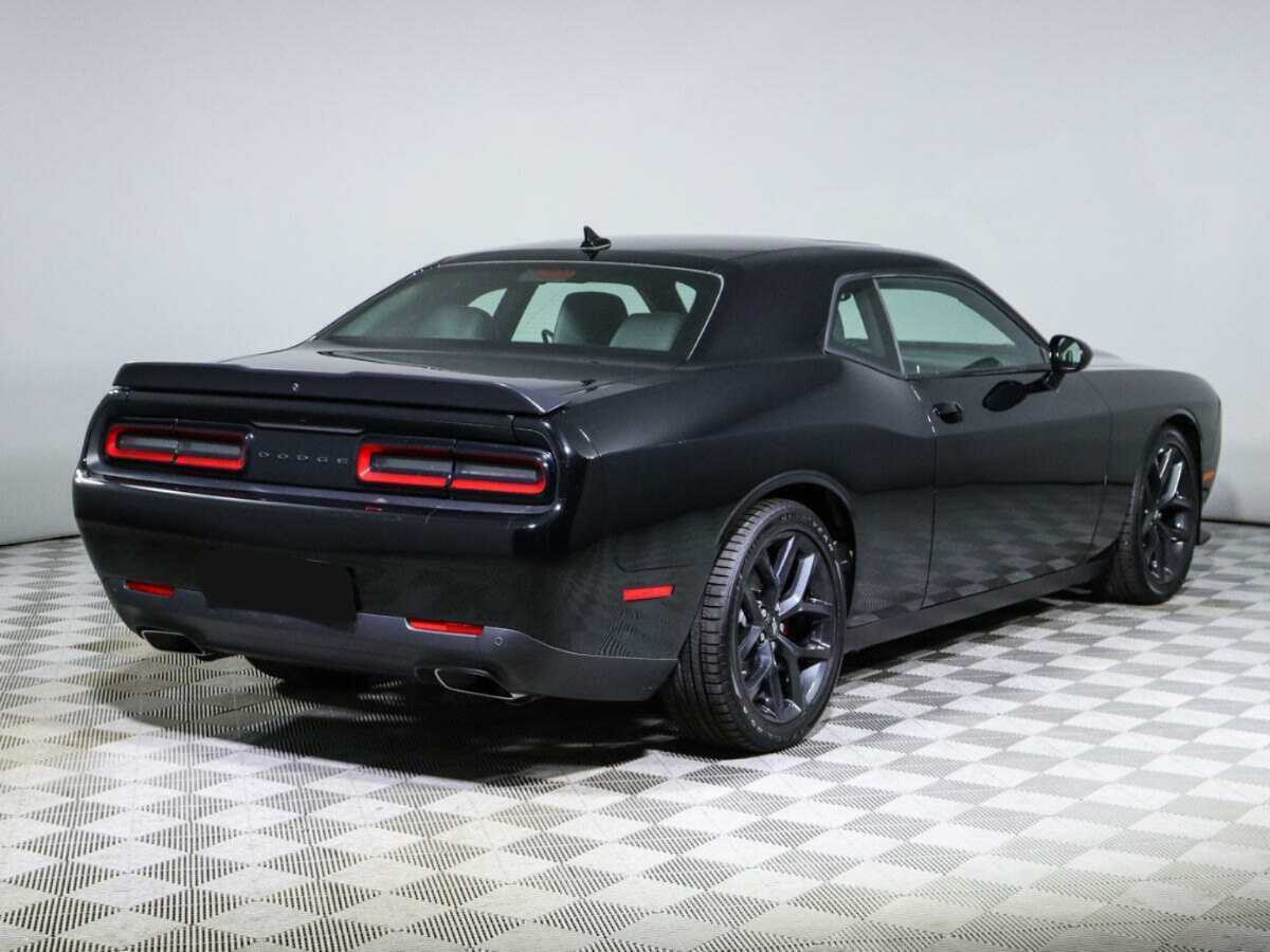 Dodge Challenger с пробегом — 2022 год. Фото: #4