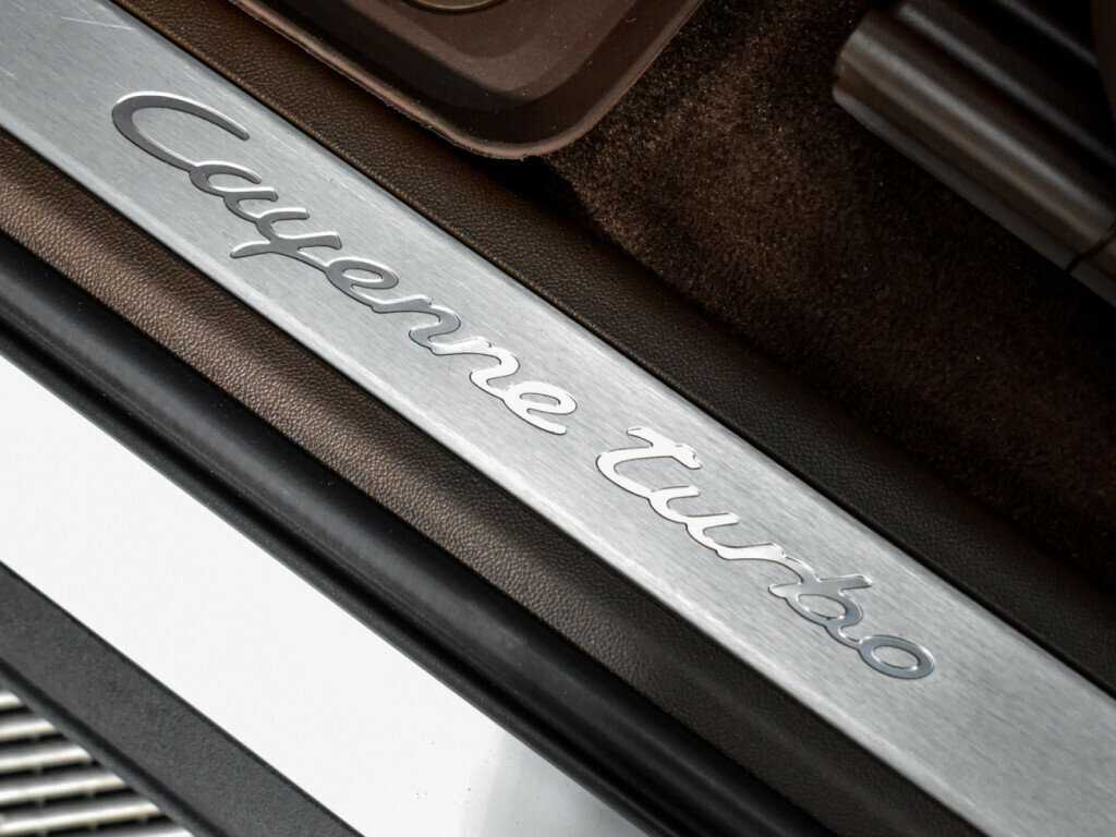 Porsche Cayenne с пробегом — 2018 год. Фото: #23