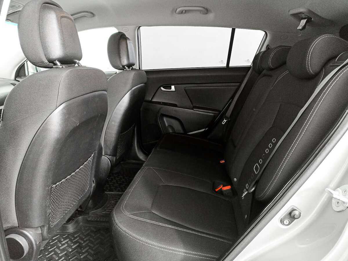 Kia Sportage с пробегом — 2011 год. Фото: #9