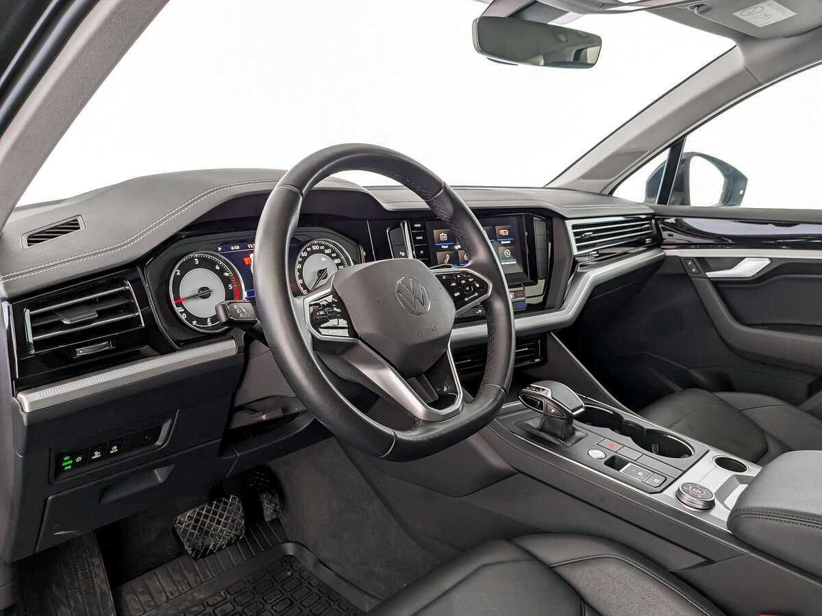 Volkswagen Touareg с пробегом — 2021 год. Фото: #15