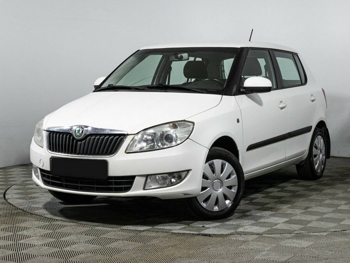 Skoda Fabia с пробегом — 2011 год. Посмотреть фото