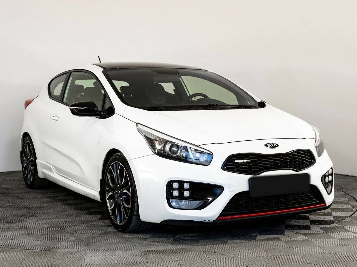 Kia Ceed GT с пробегом — 2014 год. Фото: #3