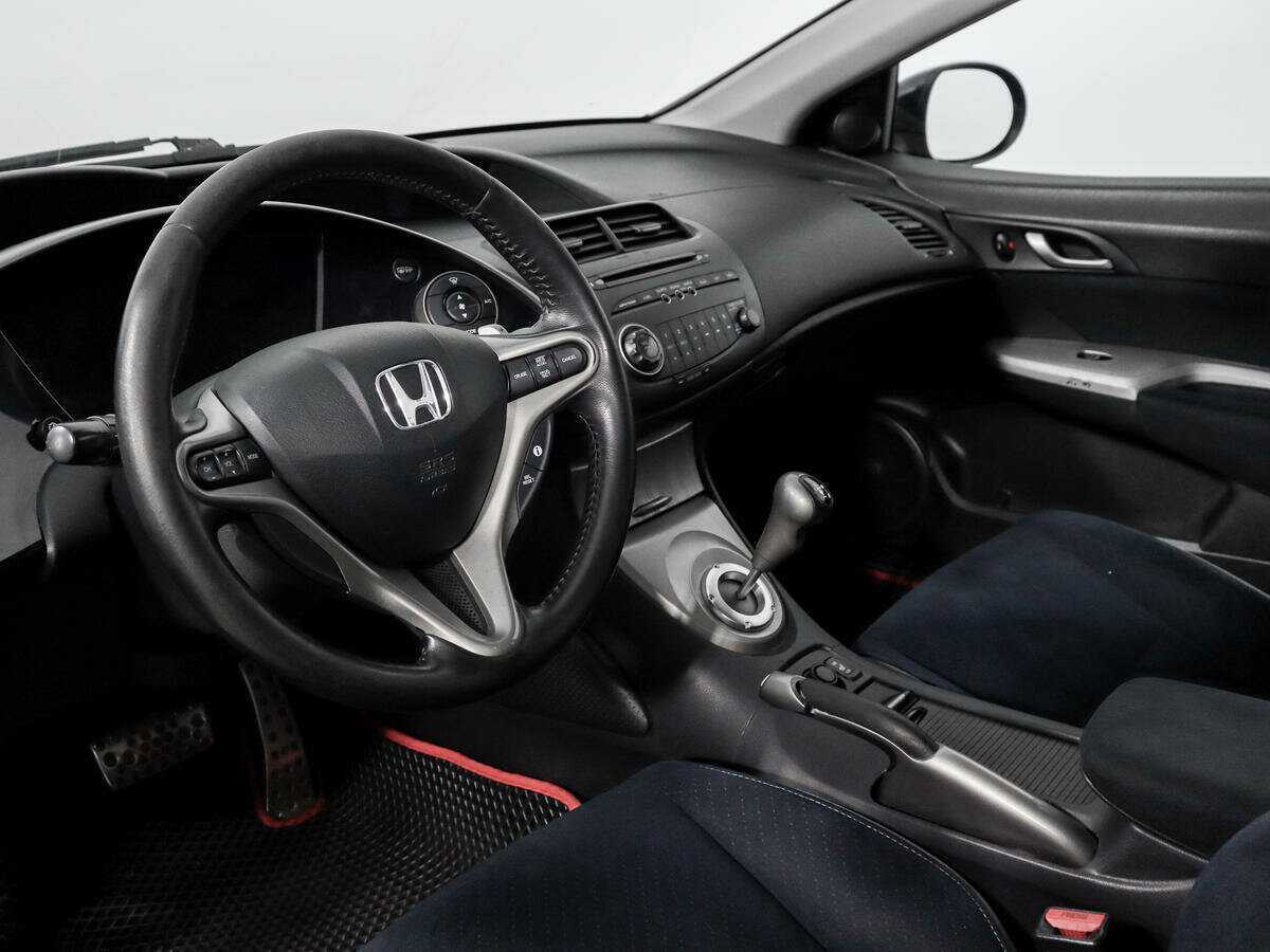 Honda Civic с пробегом — 2008 год. Фото: #6
