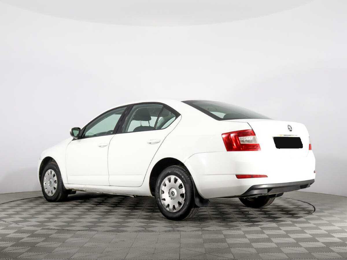 Skoda Octavia с пробегом — 2016 год. Фото: #6