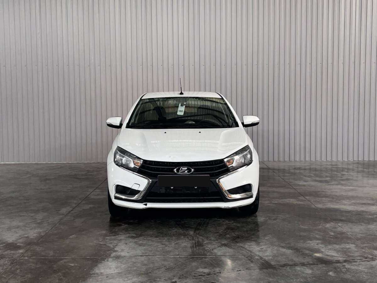 Lada (ВАЗ) Vesta с пробегом — 2019 год. Фото: #1