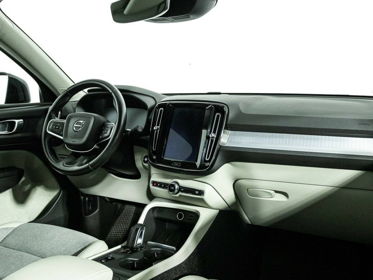 Volvo XC40 с пробегом — 2018 год. Фото: #8