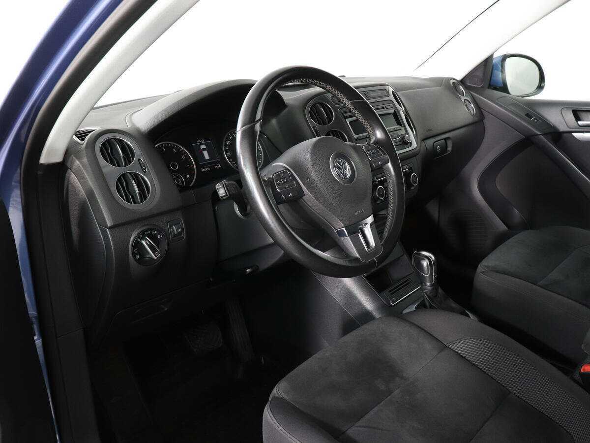 Volkswagen Tiguan с пробегом — 2012 год. Фото: #8