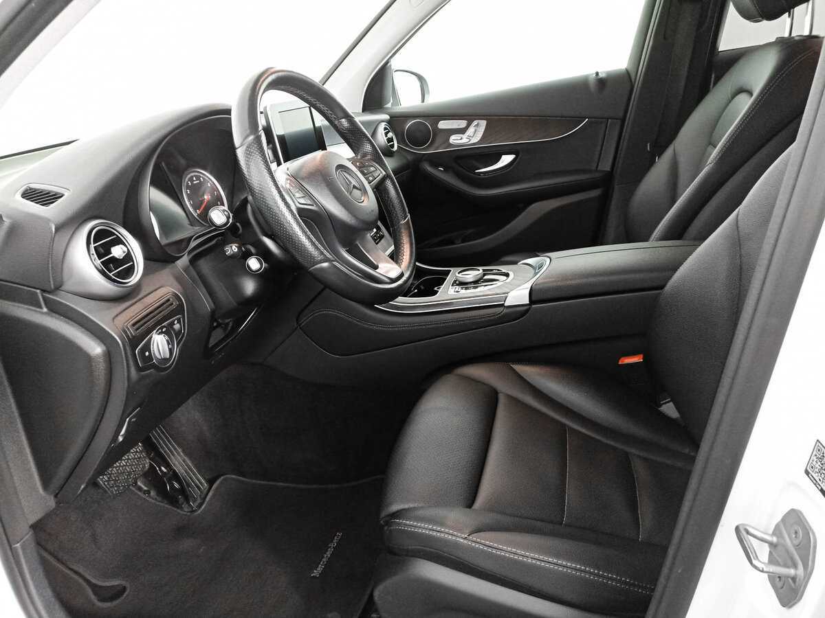 Mercedes-Benz GLC с пробегом — 2017 год. Фото: #12
