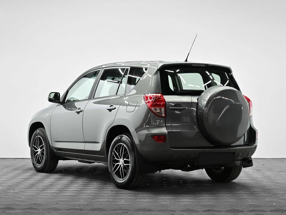 Toyota RAV4 с пробегом — 2007 год. Фото: #2