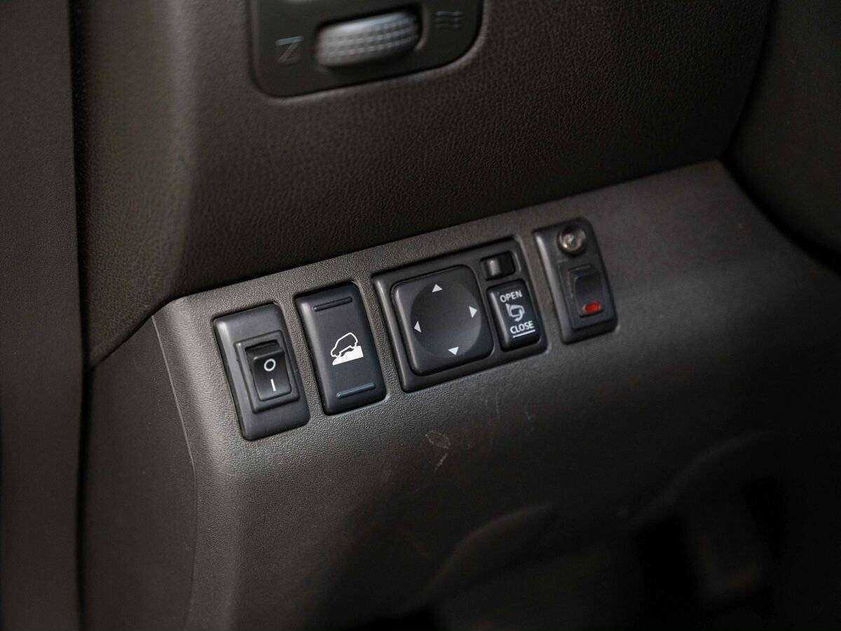 Nissan Pathfinder с пробегом — 2011 год. Фото: #22