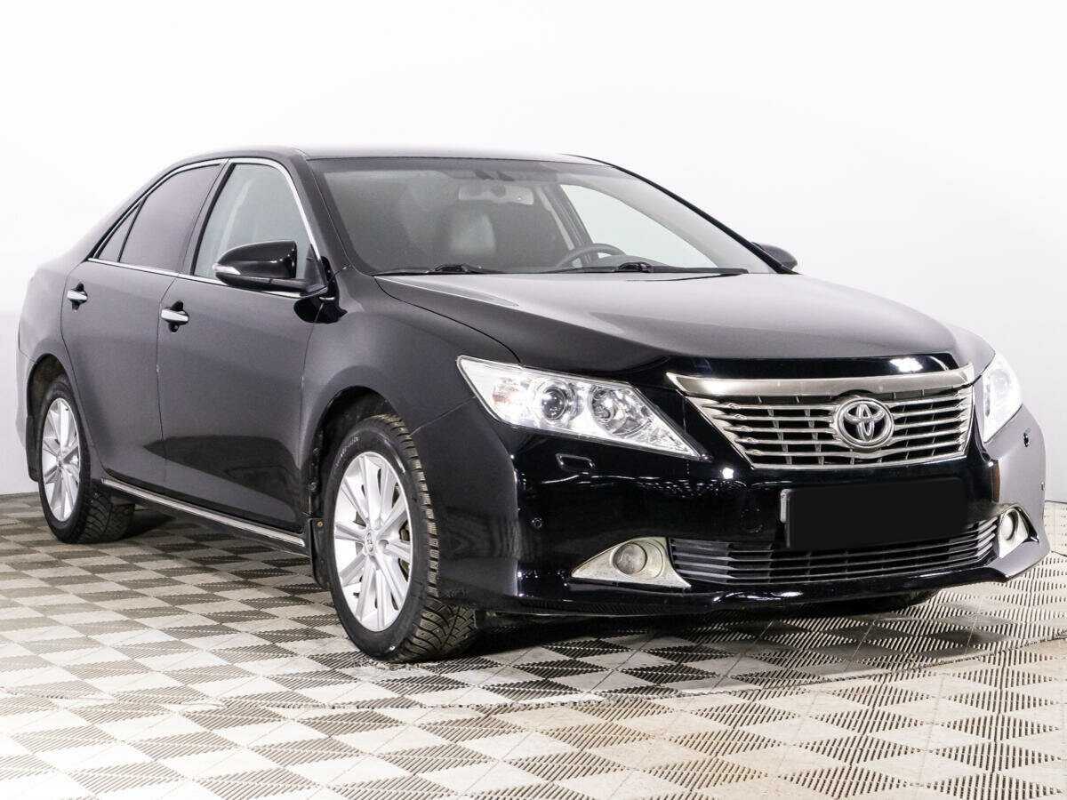 Toyota Camry с пробегом — 2013 год. Фото: #2