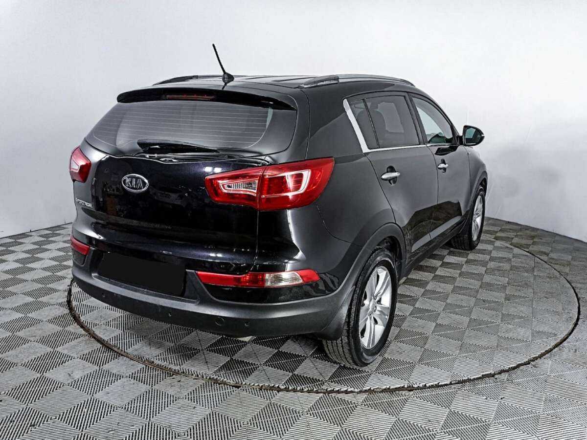 Kia Sportage с пробегом — 2011 год. Фото: #4
