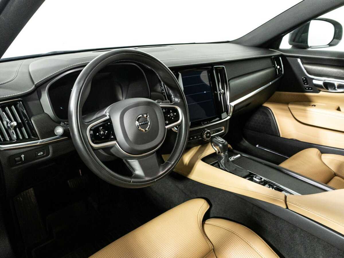 Volvo V90 Cross Country с пробегом — 2019 год. Фото: #10