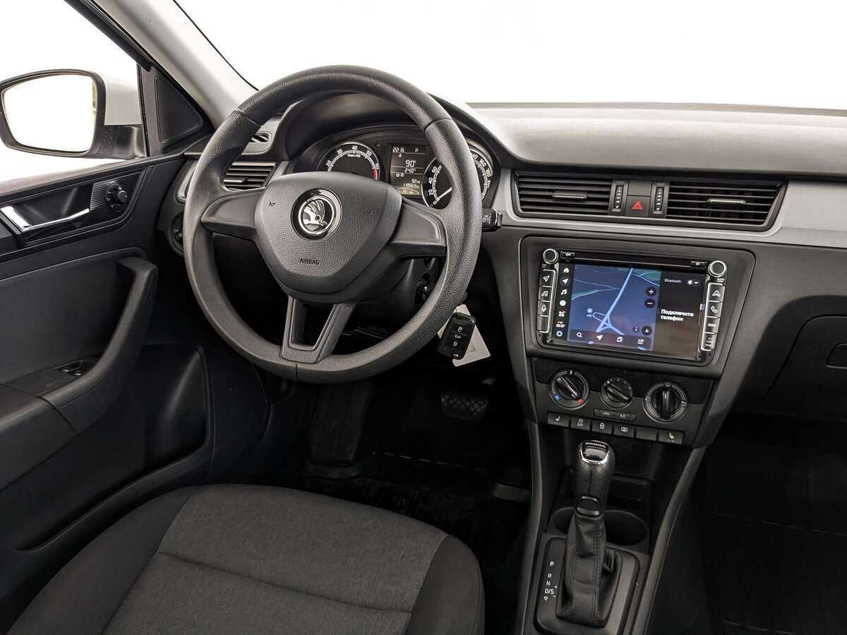 Skoda Rapid с пробегом — 2018 год. Фото: #16