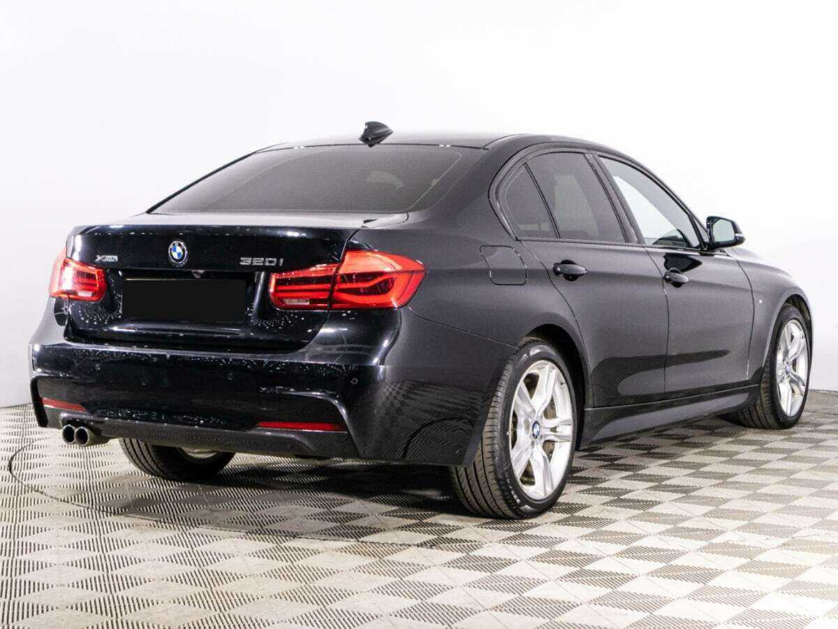 BMW 3 серии с пробегом — 2017 год. Фото: #4
