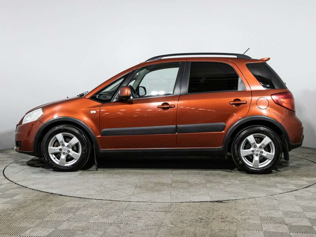 Suzuki SX4 с пробегом — 2010 год. Фото: #7