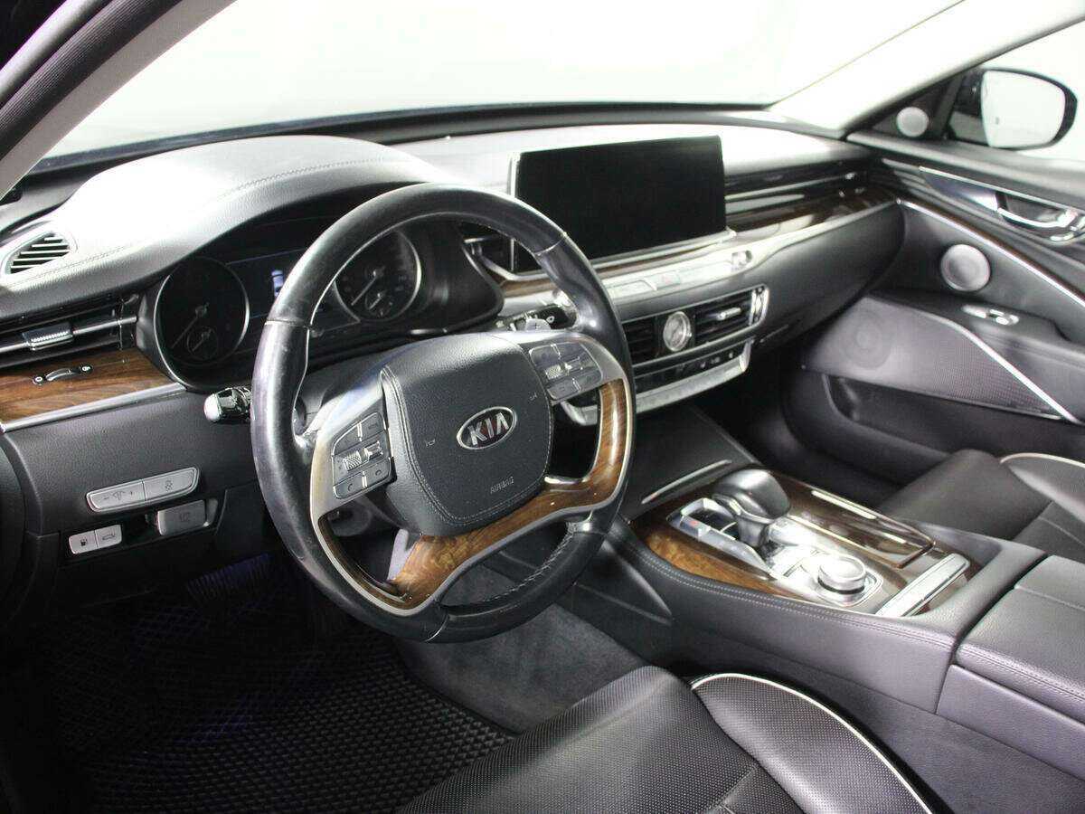 Kia K900 с пробегом — 2019 год. Фото: #10