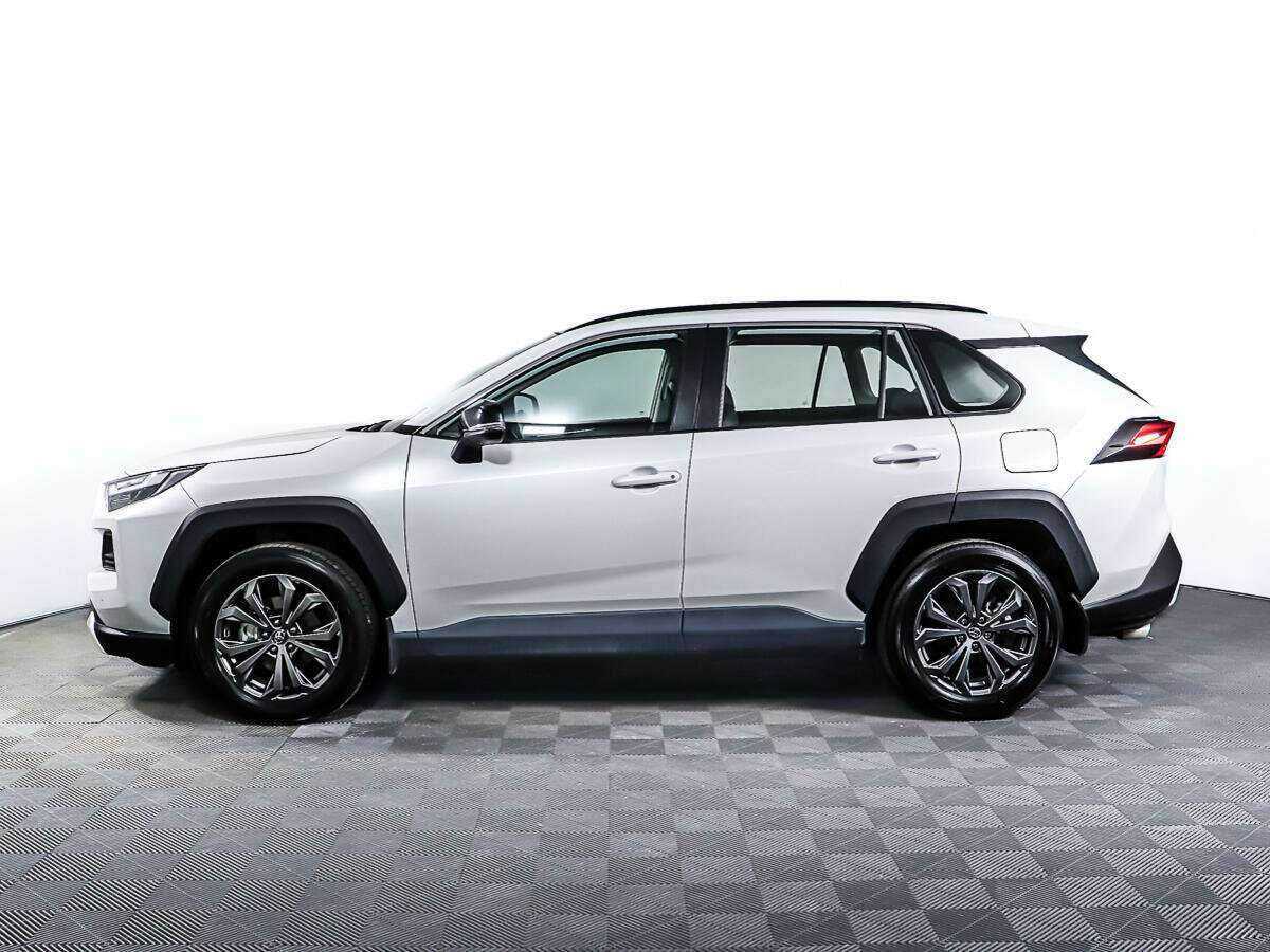 Toyota RAV4 с пробегом — 2023 год. Фото: #6