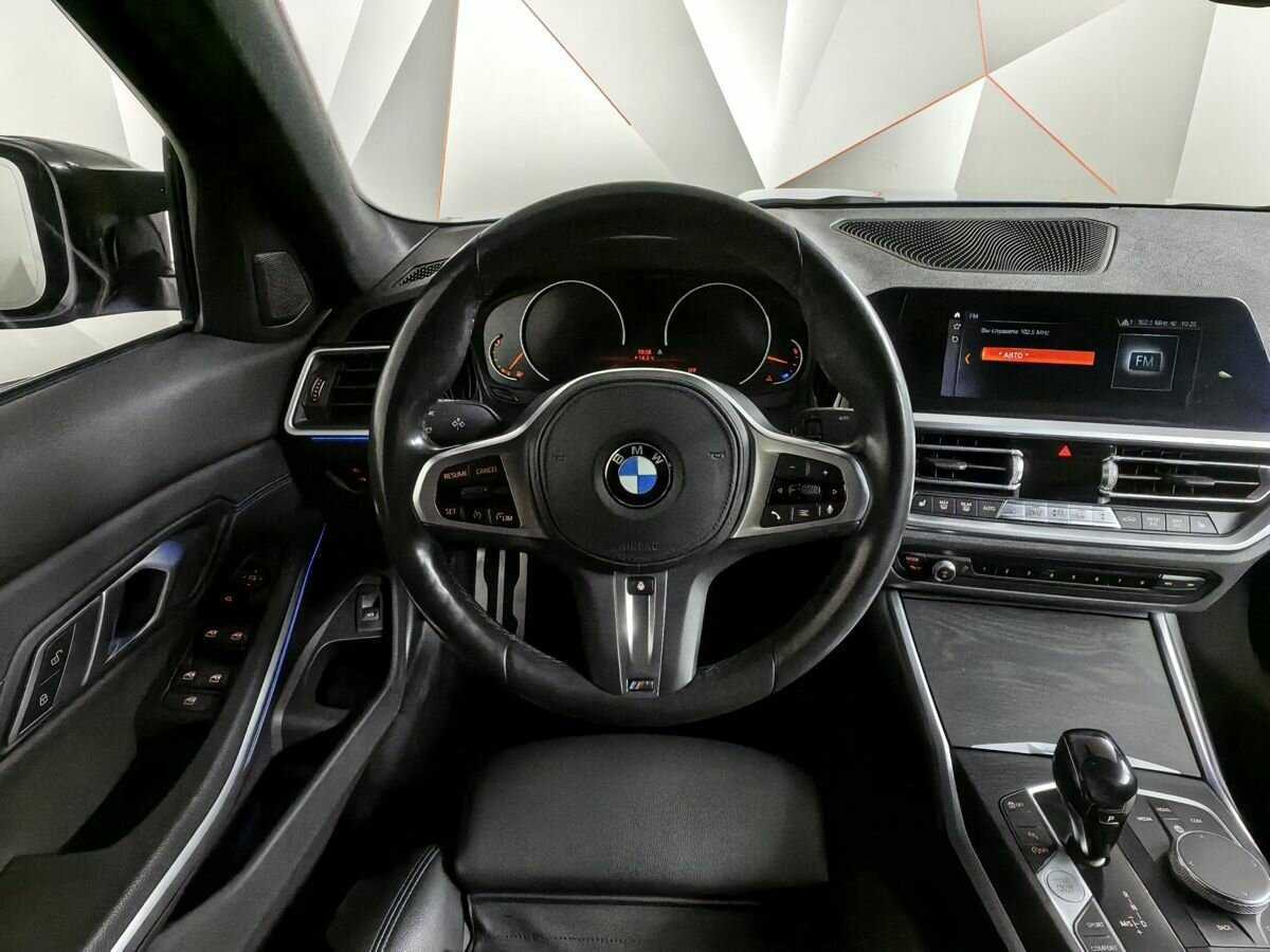 BMW 3 серии с пробегом — 2020 год. Фото: #13