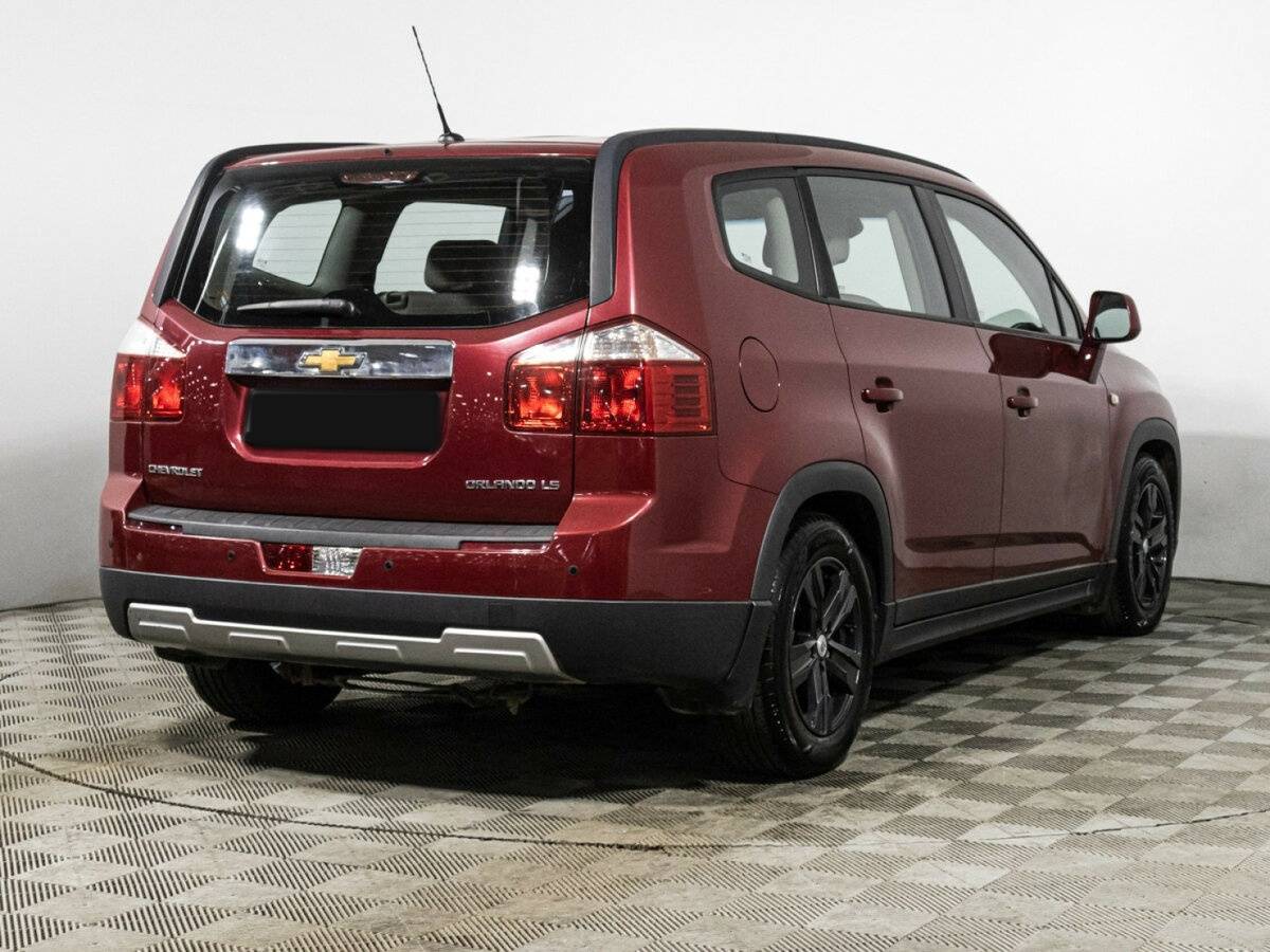 Chevrolet Orlando с пробегом — 2012 год. Фото: #4