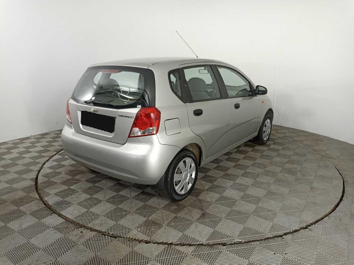 Chevrolet Aveo с пробегом — 2004 год. Фото: #4