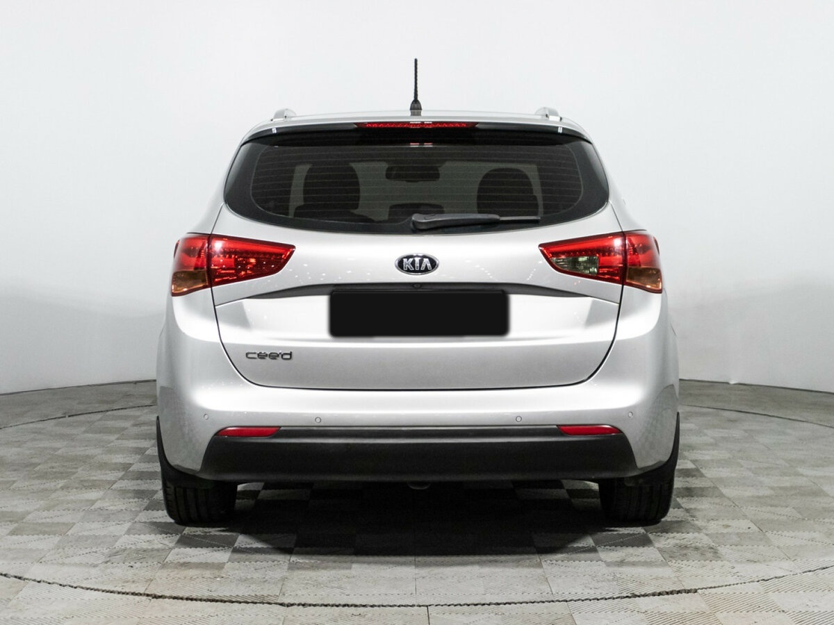 Kia Ceed с пробегом — 2015 год. Фото: #5