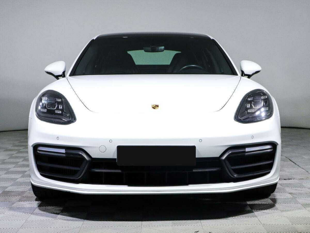 Porsche Panamera с пробегом — 2016 год. Фото: #1