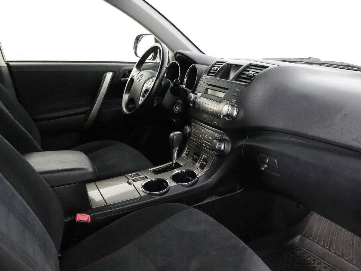 Toyota Highlander с пробегом — 2013 год. Фото: #8