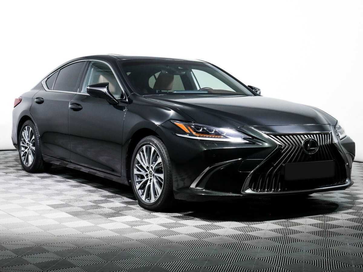Lexus ES с пробегом — 2019 год. Фото: #2