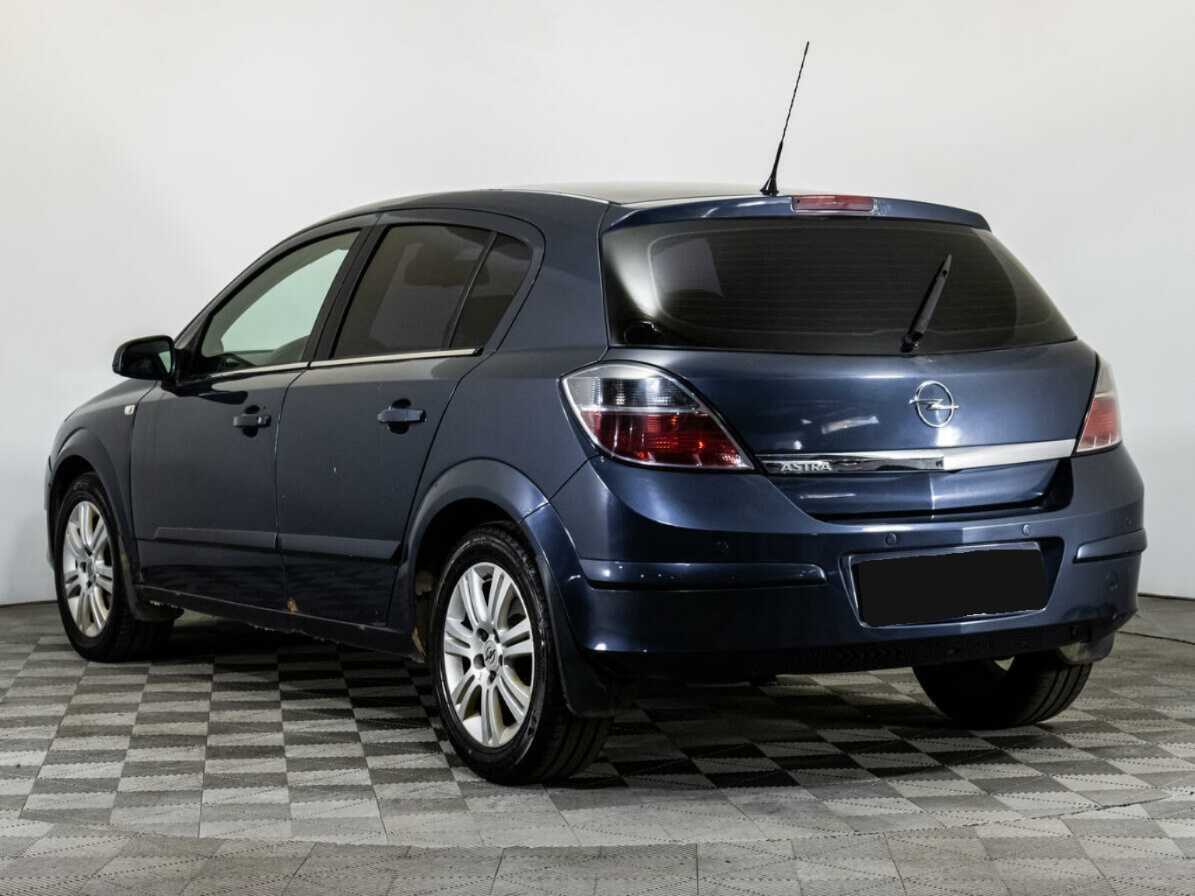 Opel Astra с пробегом — 2008 год. Фото: #5
