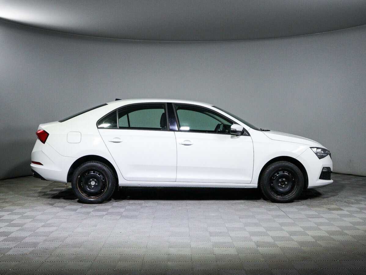 Skoda Rapid с пробегом — 2020 год. Фото: #3