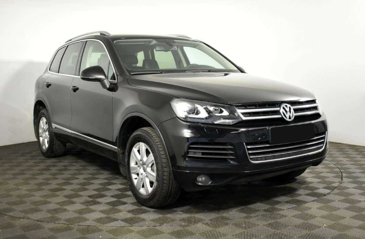 Volkswagen Touareg с пробегом — 2013 год. Фото: #2