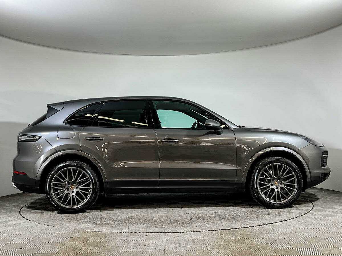 Porsche Cayenne с пробегом — 2018 год. Фото: #3