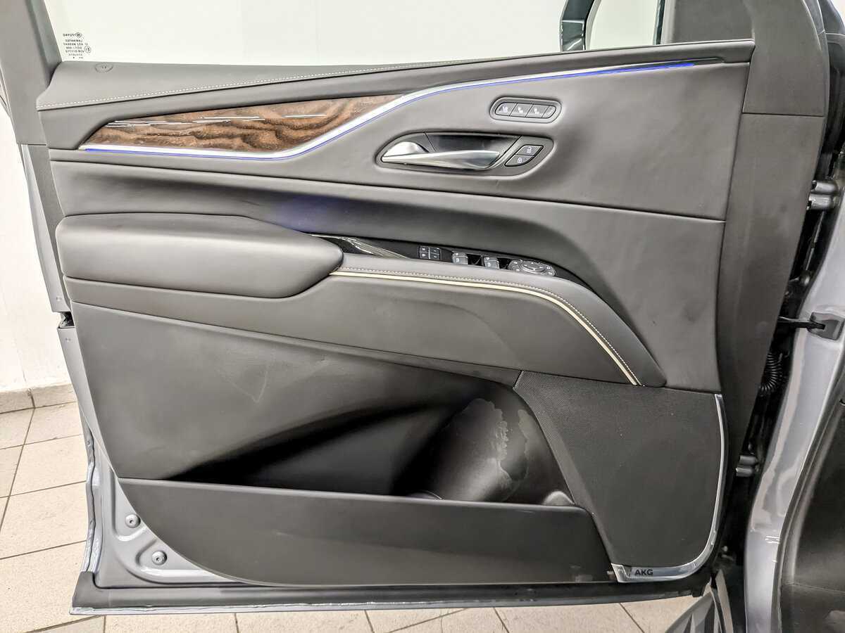 Cadillac Escalade с пробегом — 2021 год. Фото: #15