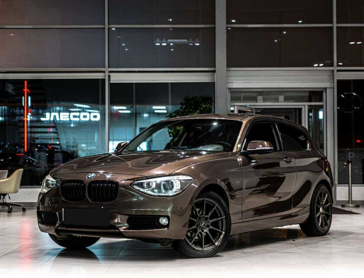 BMW 1 серии с пробегом — 2012 год. Посмотреть фото