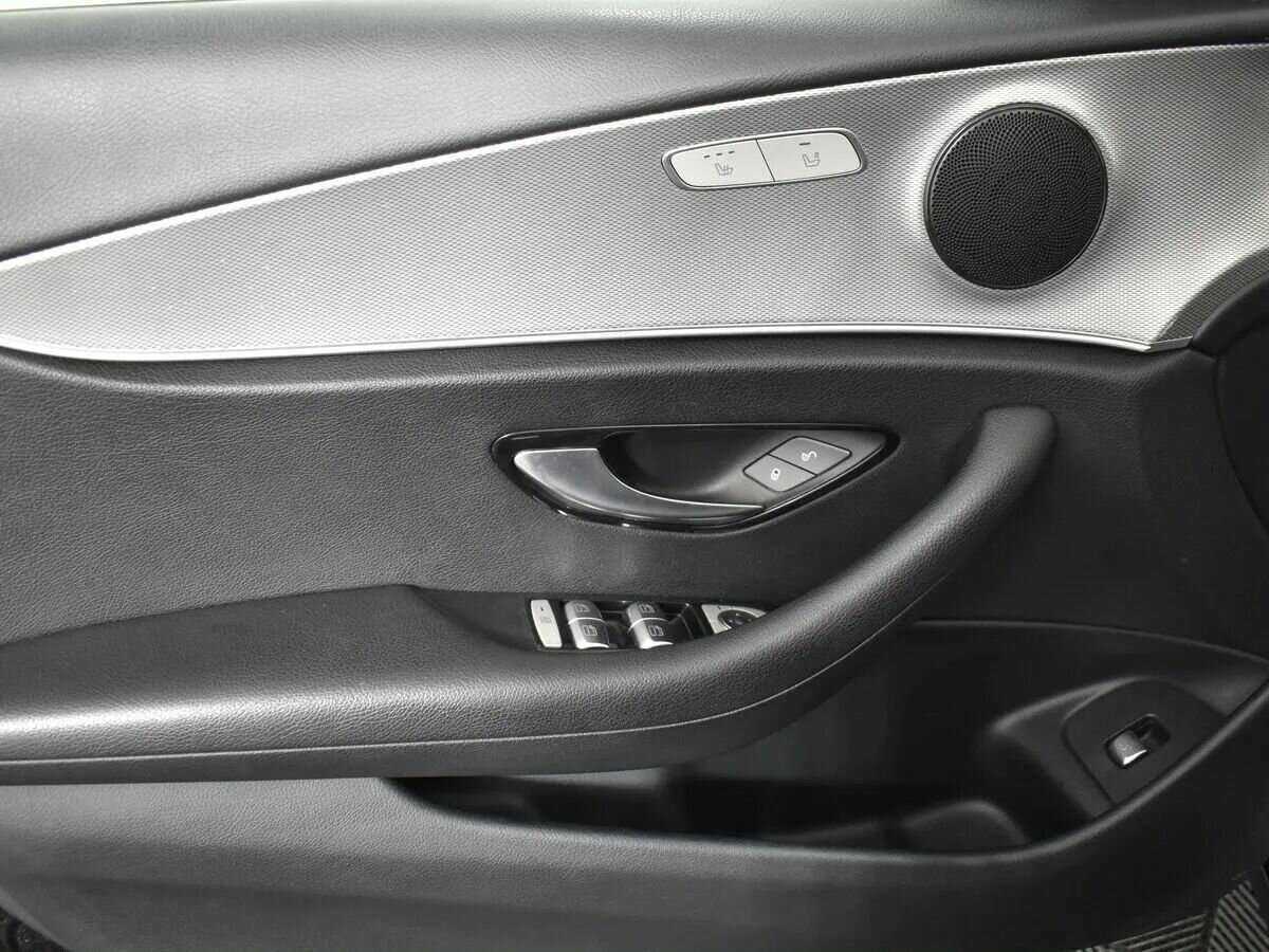 Mercedes-Benz E-Класс с пробегом — 2018 год. Фото: #16