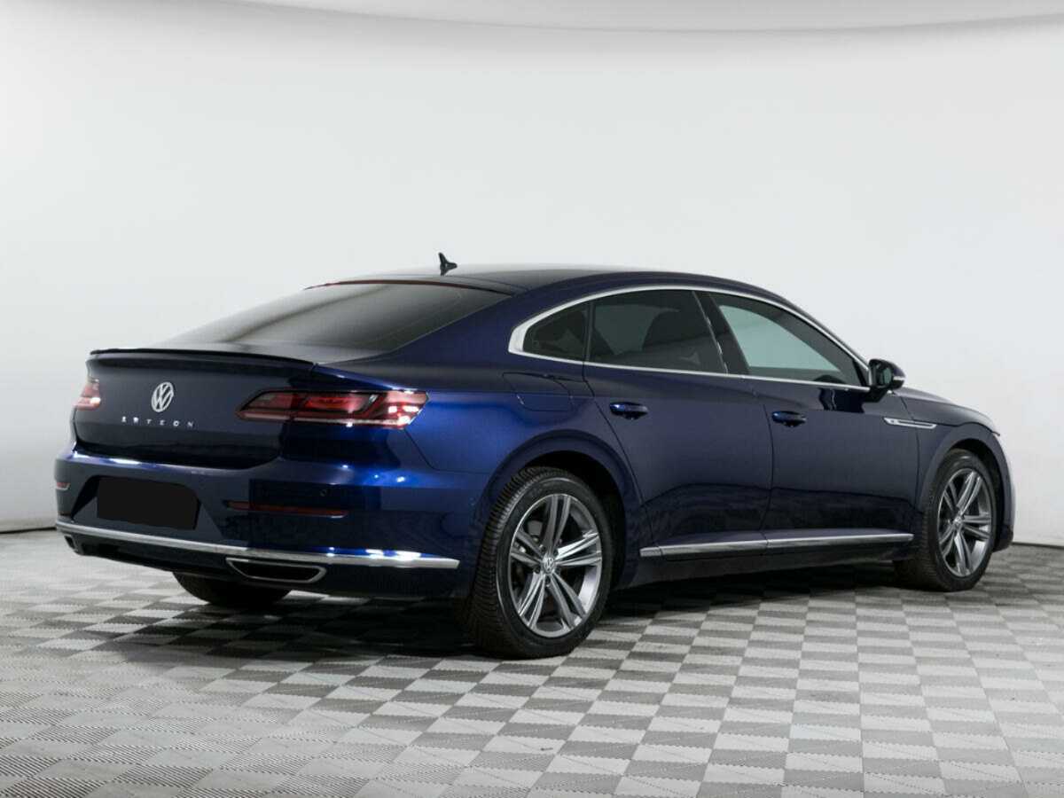 Volkswagen Arteon с пробегом — 2017 год. Фото: #4