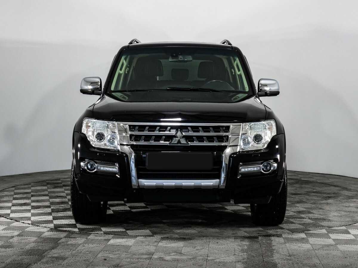 Mitsubishi Pajero с пробегом — 2014 год. Фото: #1