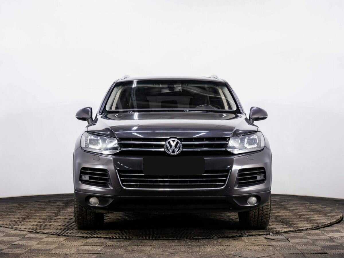 Volkswagen Touareg с пробегом — 2011 год. Фото: #1