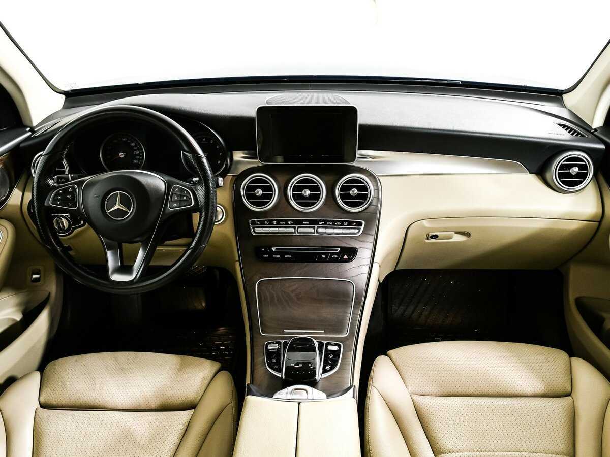 Mercedes-Benz GLC с пробегом — 2016 год. Фото: #10