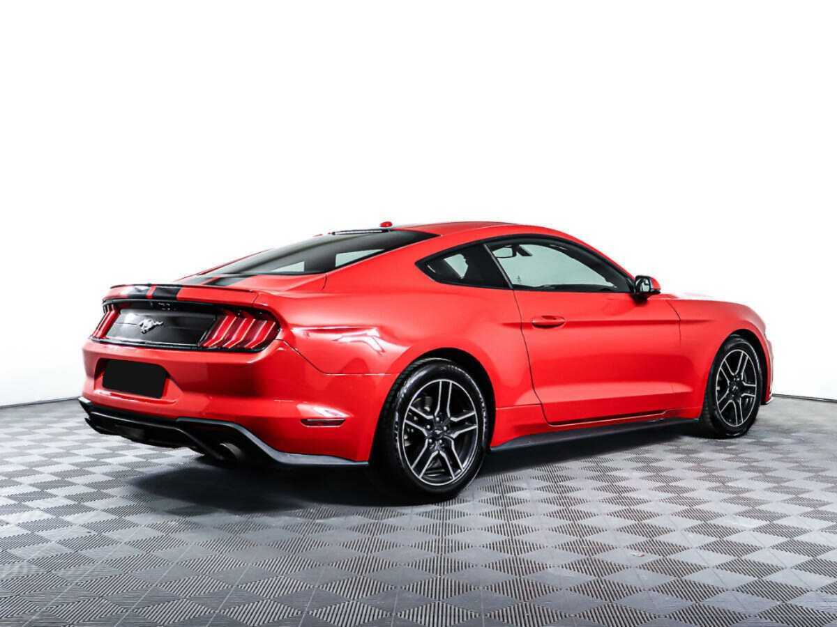 Ford Mustang с пробегом — 2020 год. Фото: #4