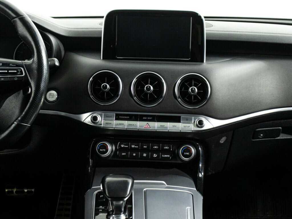 Kia Stinger с пробегом — 2018 год. Фото: #13