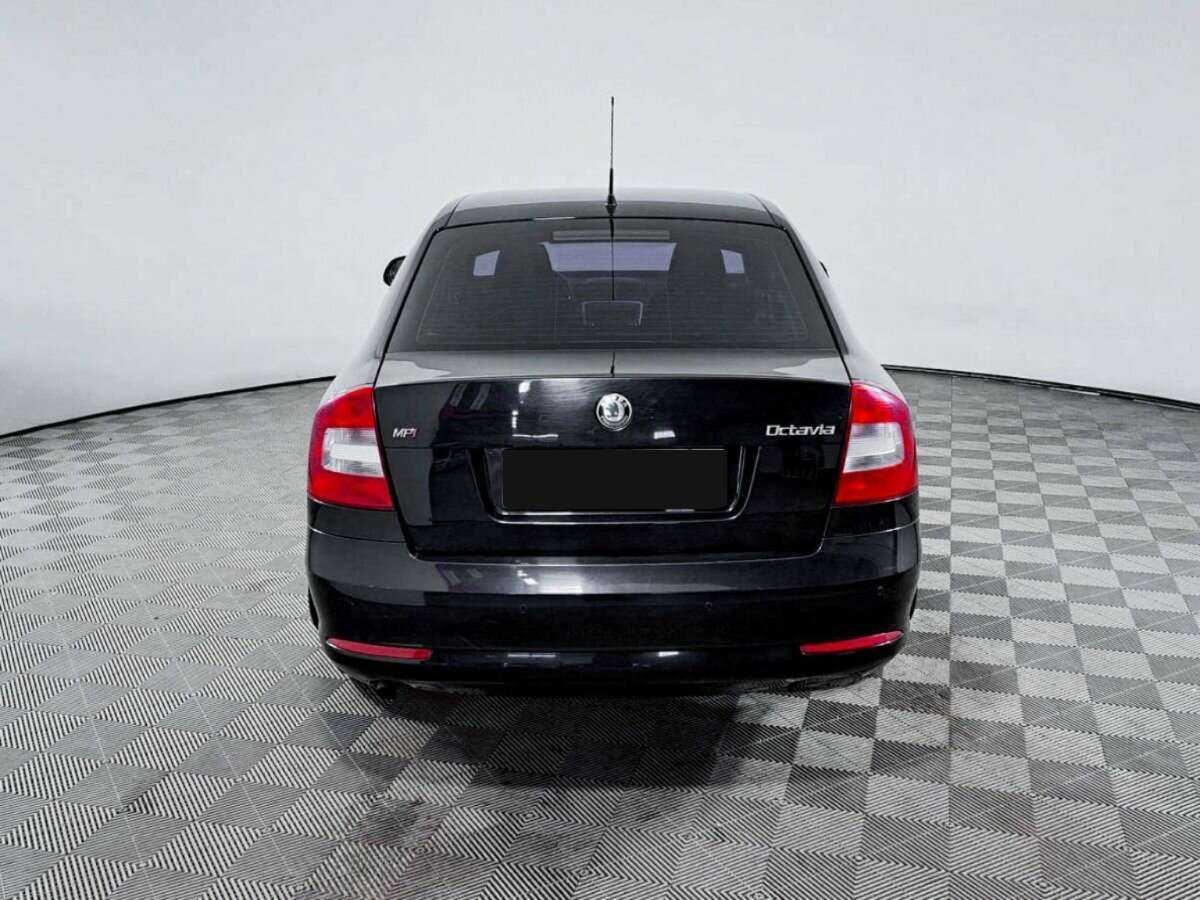 Skoda Octavia с пробегом — 2011 год. Фото: #5